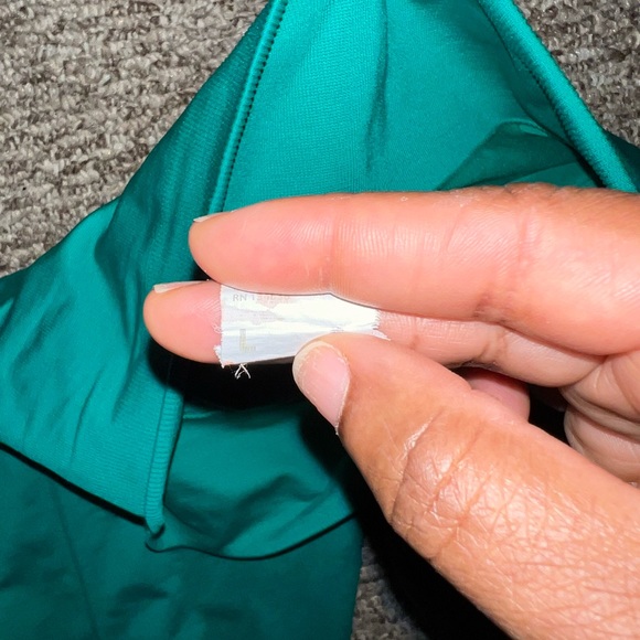 Fabletics workout pants - Picture 2 of 2